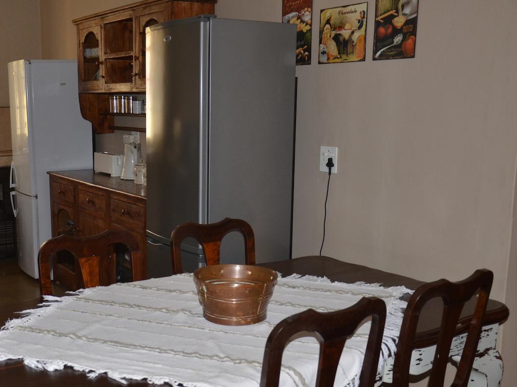 Stoep Cafe Pensión Komatipoort Habitación foto