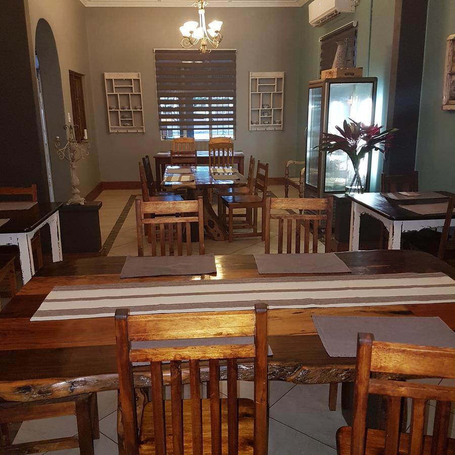 Stoep Cafe Pensión Komatipoort Exterior foto